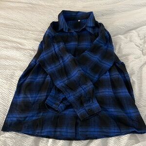 Women’s lightweight flannel button up top